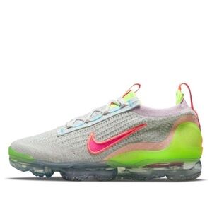 Nike Pink and Green Athletic Shoes Dynamic Performance
